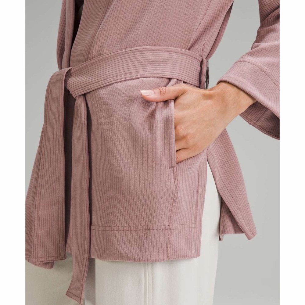 Lululemon Ribbed Softstreme Belted Wrap Twilight Rose Size 12 - Picture 2 of 15